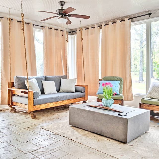 Watch @themasters on a #fouroakbedswings. Check out our website at fouroakbedswings.com .
#masters2018 #outdoorliving #design #interiordesign #bedswing #porchenvy #sleepingporch #love #madeinthesouth