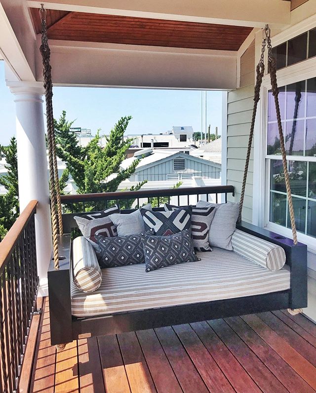 Check Out This Custom Size Bed Swing. What A Perfect Fit! #fouroakbedswings .
#bedswing #backporchsittin #interiordesign #seafordny #oceanavenue #relaxin #outdoorliving