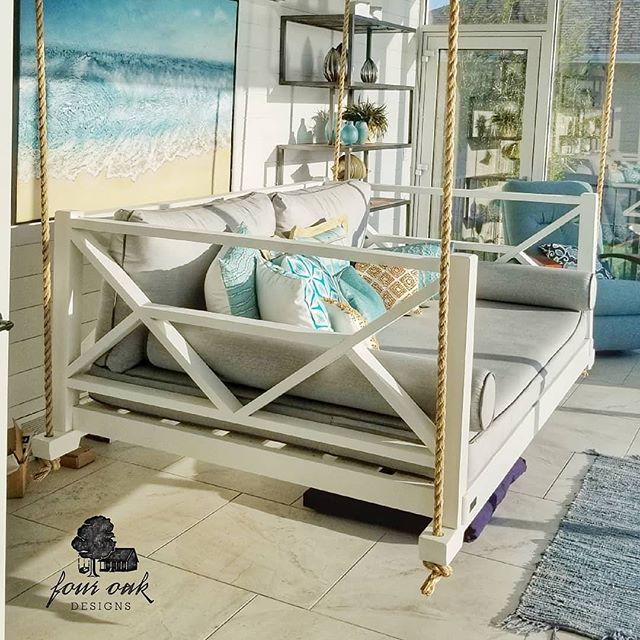 Swinging Into Friday Like...
#fouroakbedswings .
#bedsaremadeforswinging #bedswing #madeinamerica🇺🇸 #love #porchenvy #swinginglifestyle #theperfectplace